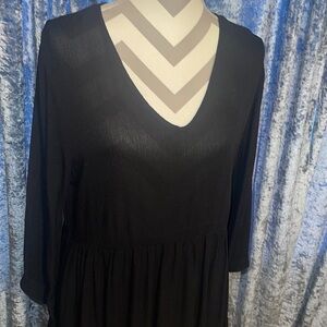 Black Versona High Low Top Size Medium